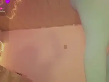 Saaya_tay  live sex cam