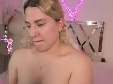 Saaya_tay  live sex cam