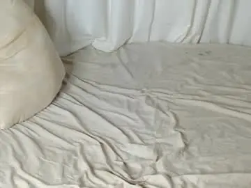 Sweetestraincandie  live sex cam