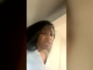 Thotiehottie  live sex cam