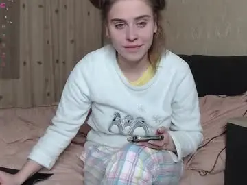 Aria_skyy  live sex cam