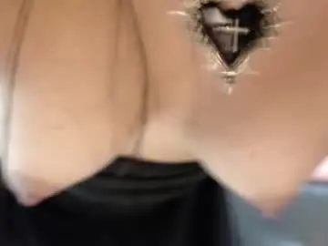 Daiisy_kiss  live sex cam