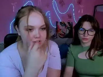 Lucy_shy3  live sex cam