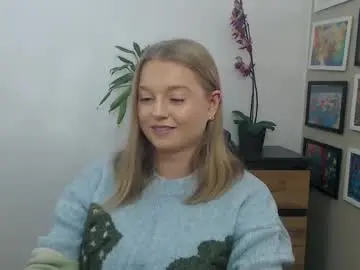 Mysteryericax  live sex cam