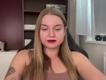 Mysteryericax  live sex cam