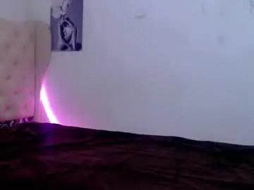 Sassy_nika  live sex cam