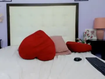 Sereneluxe  live sex cam