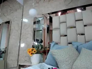 Tatianacrow  live sex cam