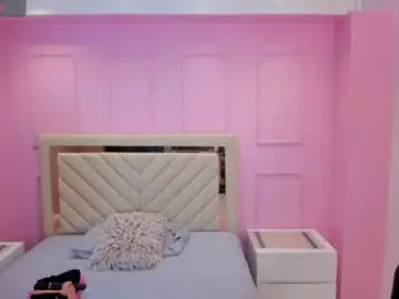 Yara_shine1  live sex cam