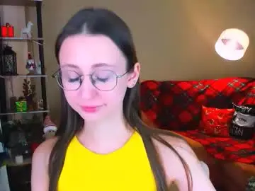 Yourlovelystoryy  live sex cam