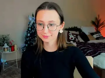 Yourlovelystoryy  live sex cam