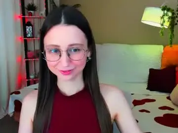 Yourlovelystoryy  live sex cam