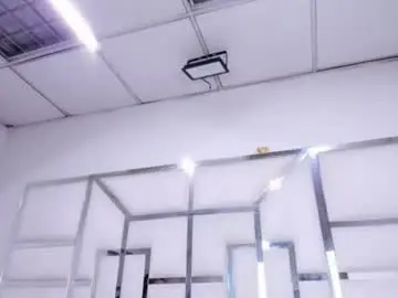 Zoeswanx  live sex cam