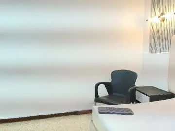 Agatha_fit  live sex cam