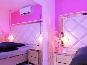 Charlottelightwood  live sex cam