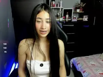 Emilytafur  live sex cam
