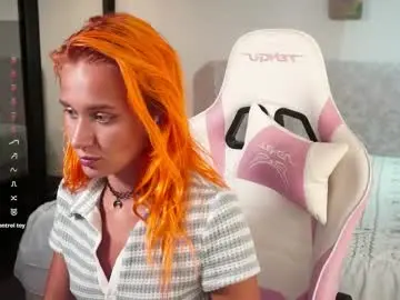 Emmyfoxxofficial  live sex cam