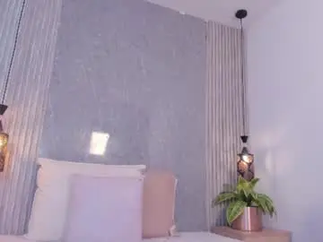 Eva_milfxxx  live sex cam