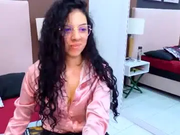 Ivett_  live sex cam