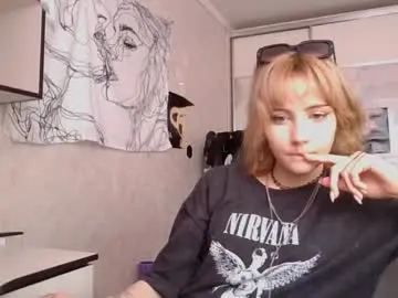 Kristycoggins  live sex cam