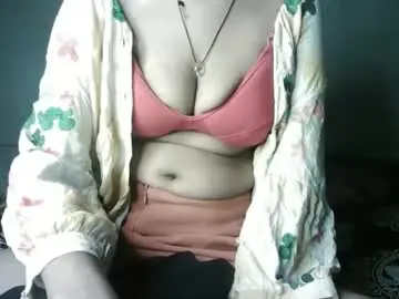 Lovely_bhabhai  live sex cam