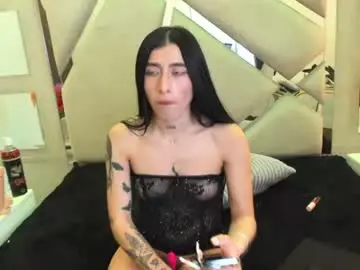 Nairobi_skinny  live sex cam