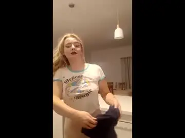 Naughtyt333n  live sex cam