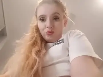 Naughtyt333n  live sex cam