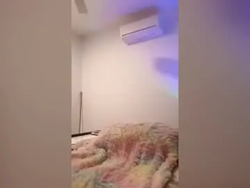 Naughtyt333n  live sex cam