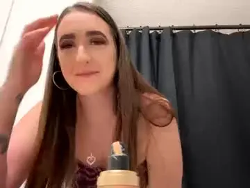 Prettybitchkayla  live sex cam