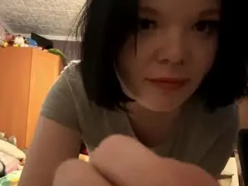 Roselinemaclauchlan  live sex cam