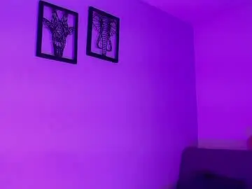 Soy_aghata  live sex cam