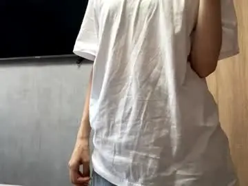 Aundreaschindewolf  live sex cam