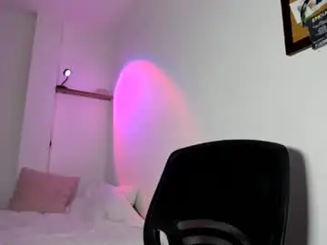 Emycutie  live sex cam