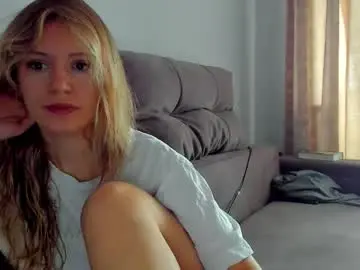 Foxy_blond  live sex cam