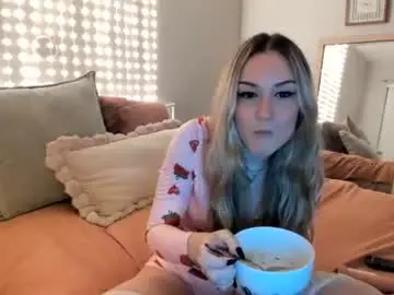 Iris_roslin  live sex cam