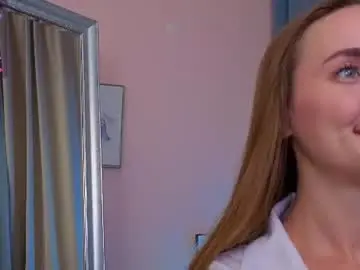 Irisbloomm  live sex cam