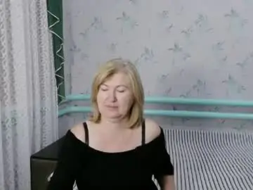 Leonie_carry  live sex cam
