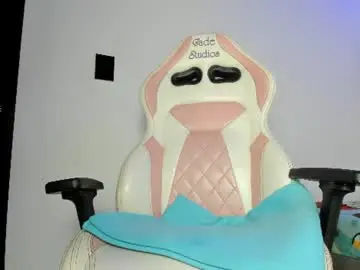 Nikol_blanc_js  live sex cam