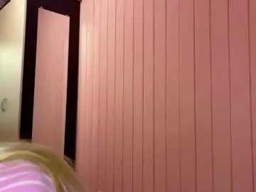 Sabinamccrohan  live sex cam