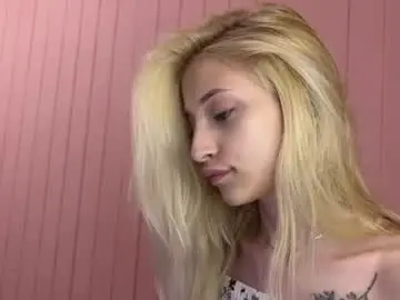 Sabinamccrohan  live sex cam