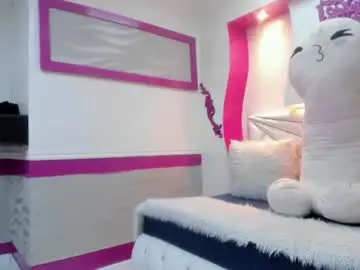Zoe__blue  live sex cam