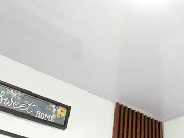 Angela_mature23  live sex cam