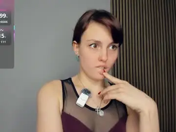 Darklycurious  live sex cam