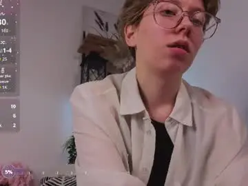 Hangladue  live sex cam
