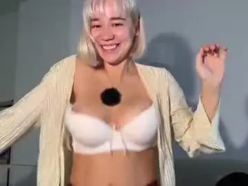 Hey__lucy  live sex cam