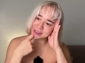 Hey__lucy  live sex cam