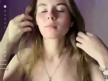 Jenninekarels  live sex cam
