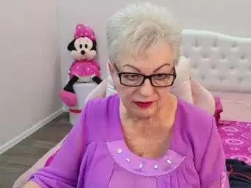 Kaylesmoll  live sex cam