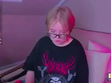 Lauraaa_smith  live sex cam